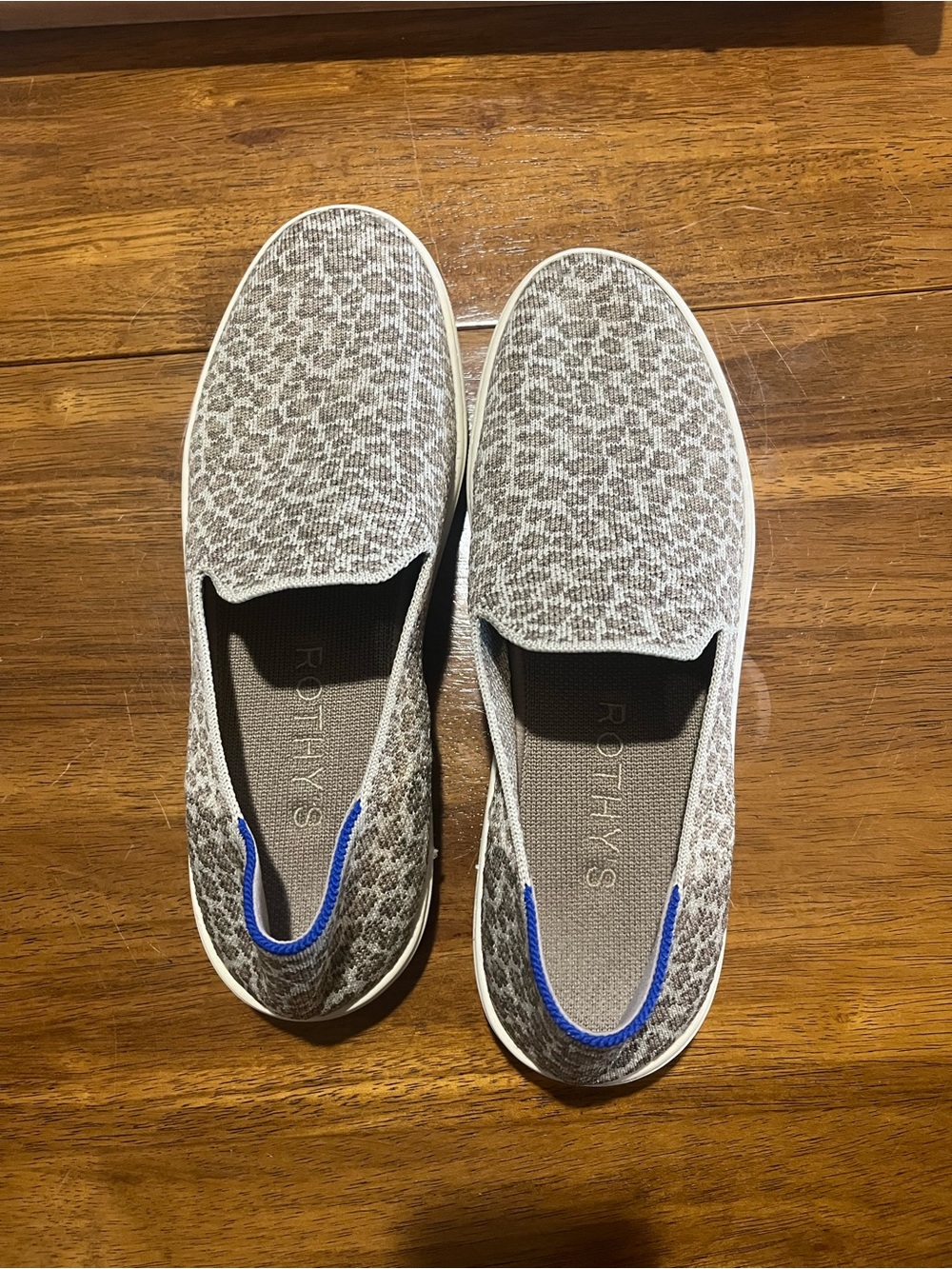 Rothy's 8.5 Women's Slip-On Sneakers in Snow Leopard